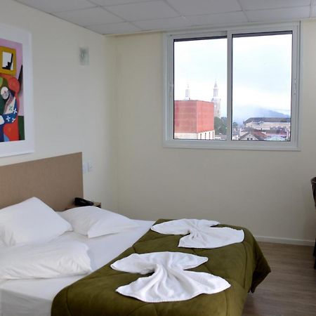 Hotel Buganville Express 卡斯特罗 客房 照片