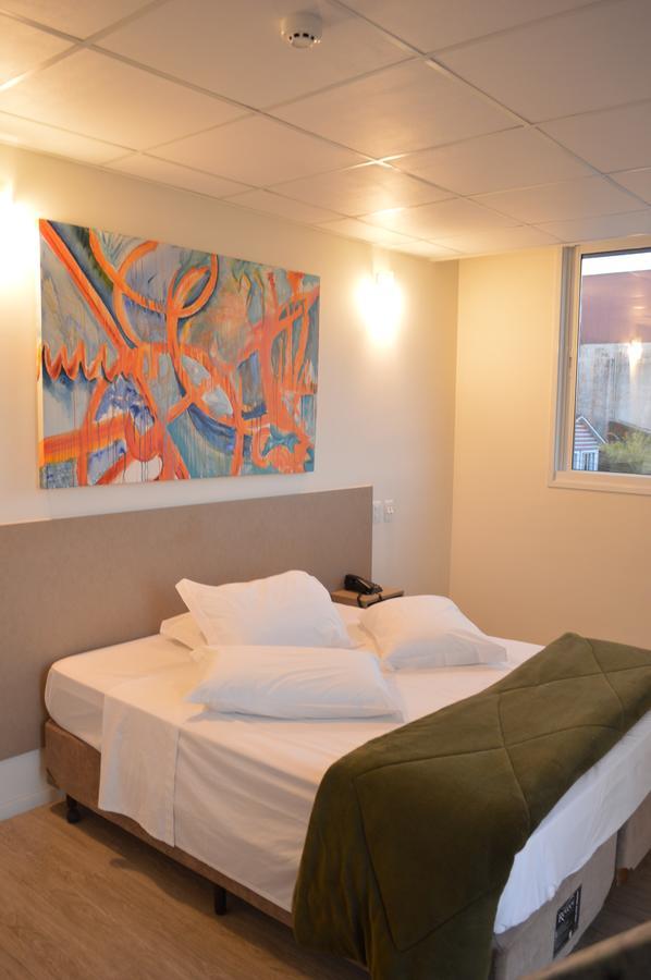 Hotel Buganville Express 卡斯特罗 外观 照片